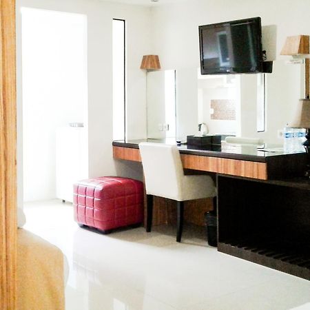 Kyo Serviced Apartment Jakarta Cilandak  Extérieur photo