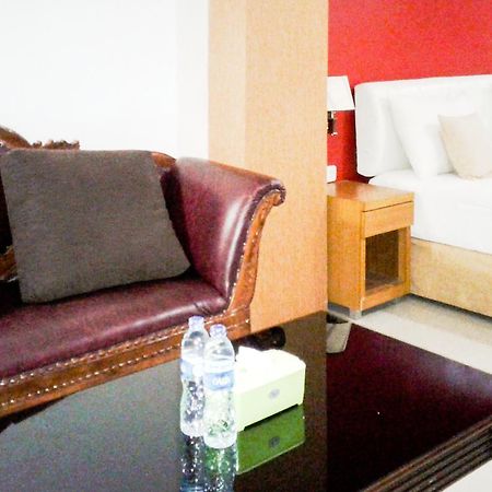 Kyo Serviced Apartment Jakarta Cilandak  Extérieur photo