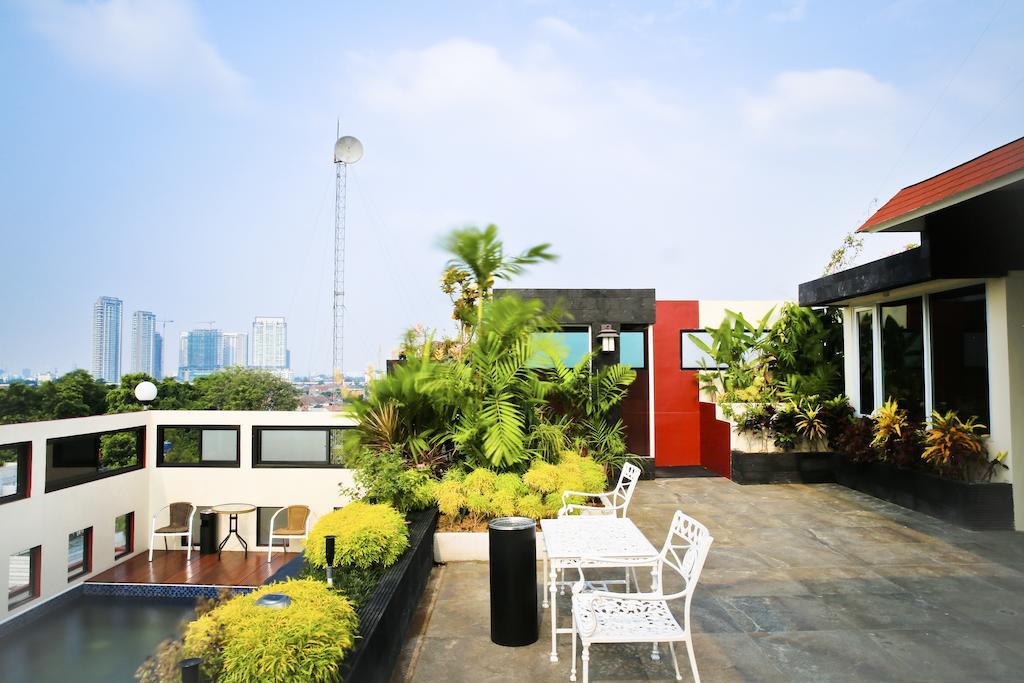 Kyo Serviced Apartment Jakarta Cilandak  Extérieur photo